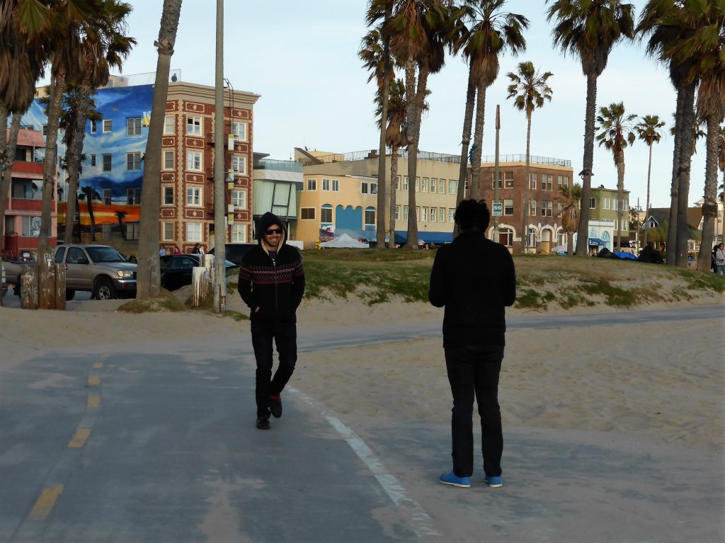 004 - Walking along venice beach